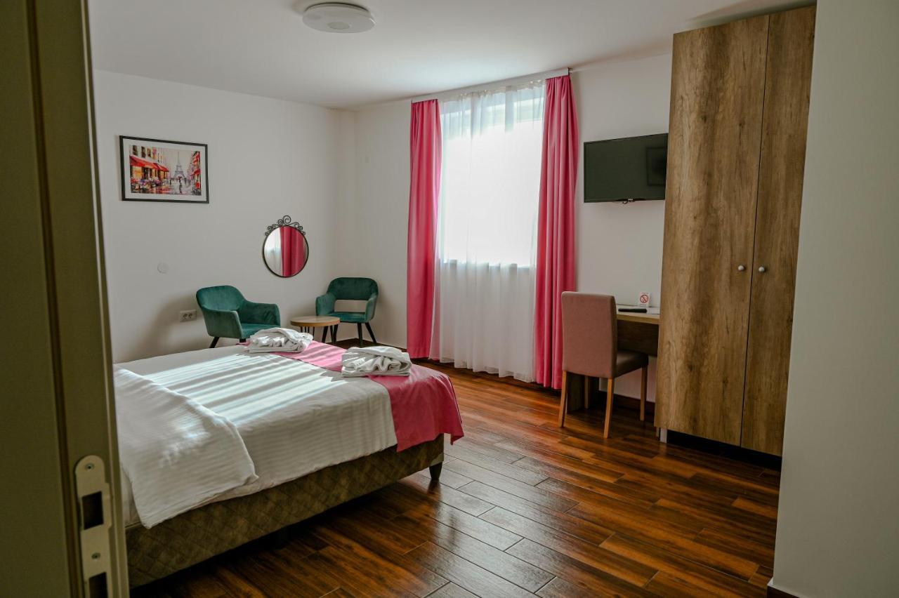 Dona, Altina Aparthotel Belgrade Luaran gambar